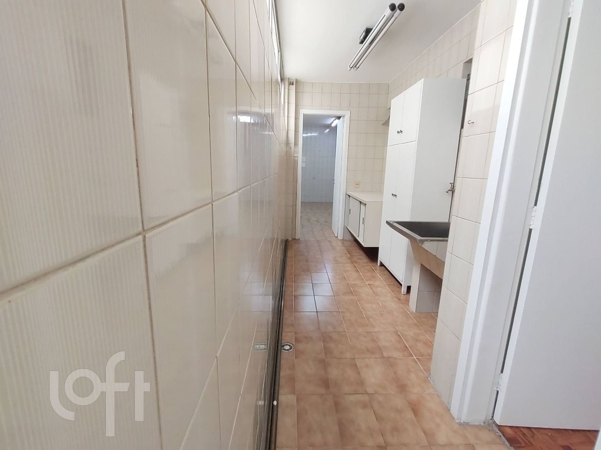 Apartamento à venda com 3 quartos, 139m² - Foto 13