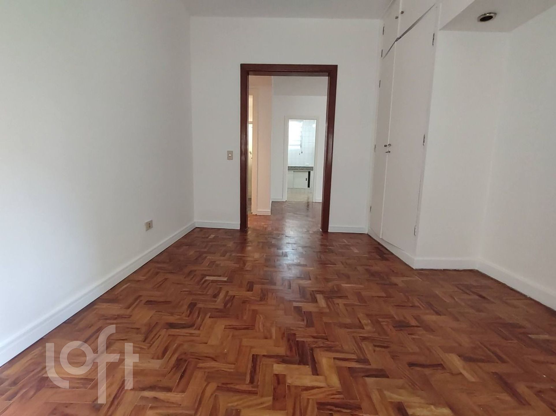 Apartamento à venda com 3 quartos, 139m² - Foto 18