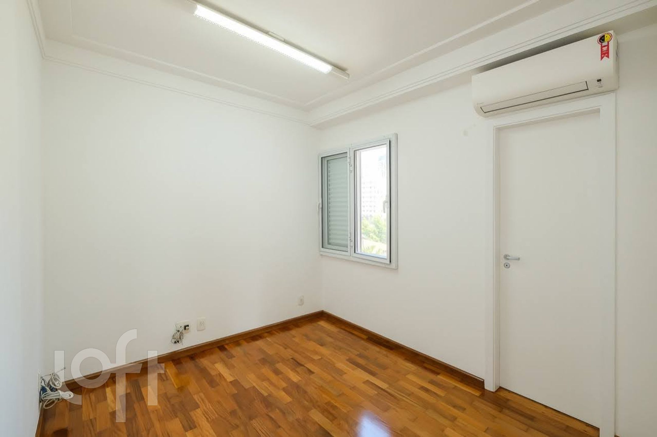 Apartamento à venda com 3 quartos, 137m² - Foto 13