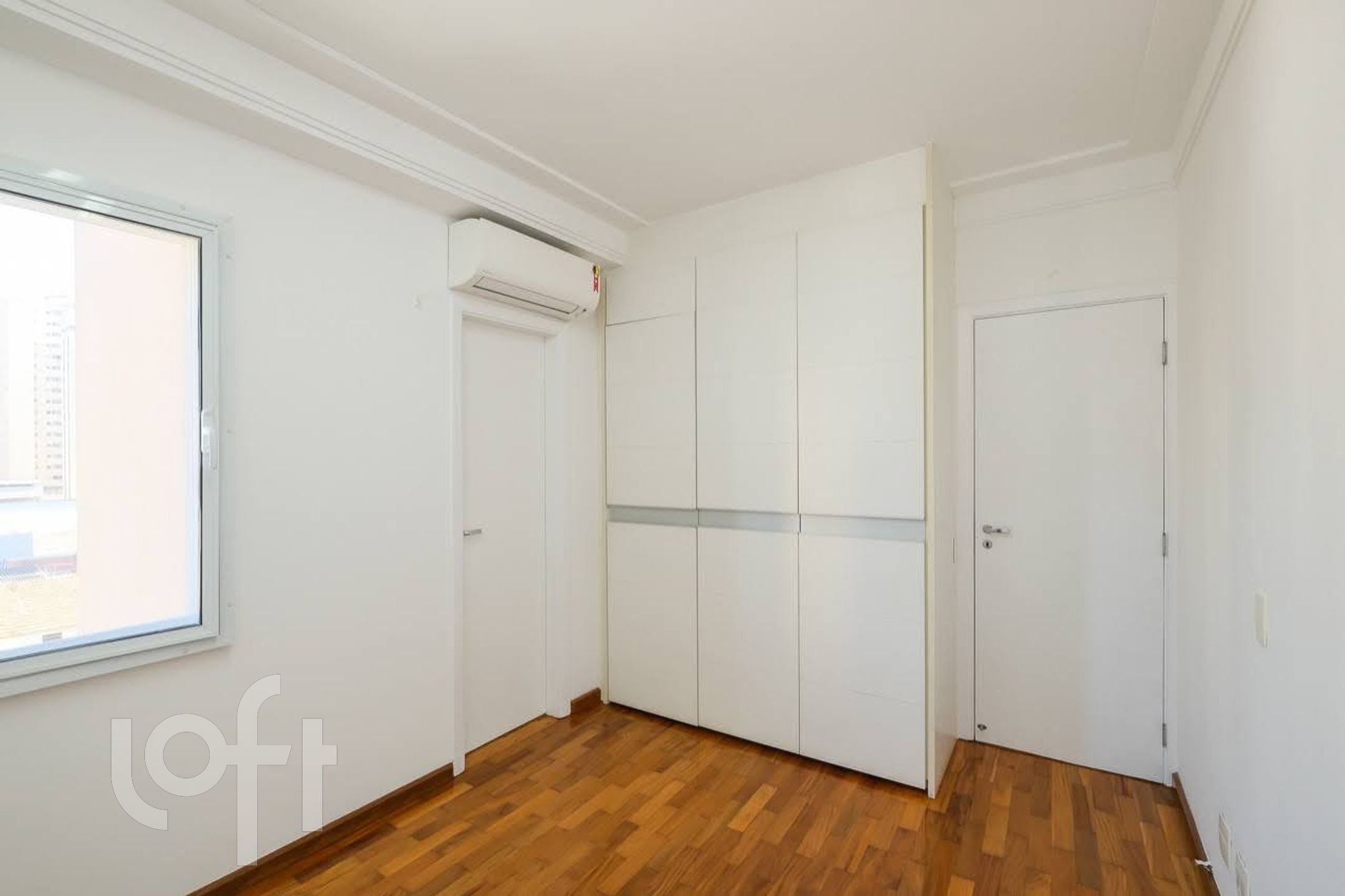 Apartamento à venda com 3 quartos, 137m² - Foto 12