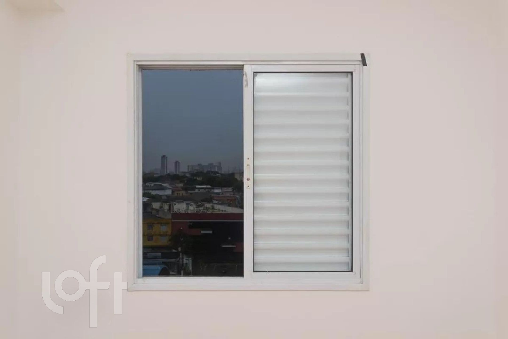 Apartamento à venda com 1 quarto, 38m² - Foto 12