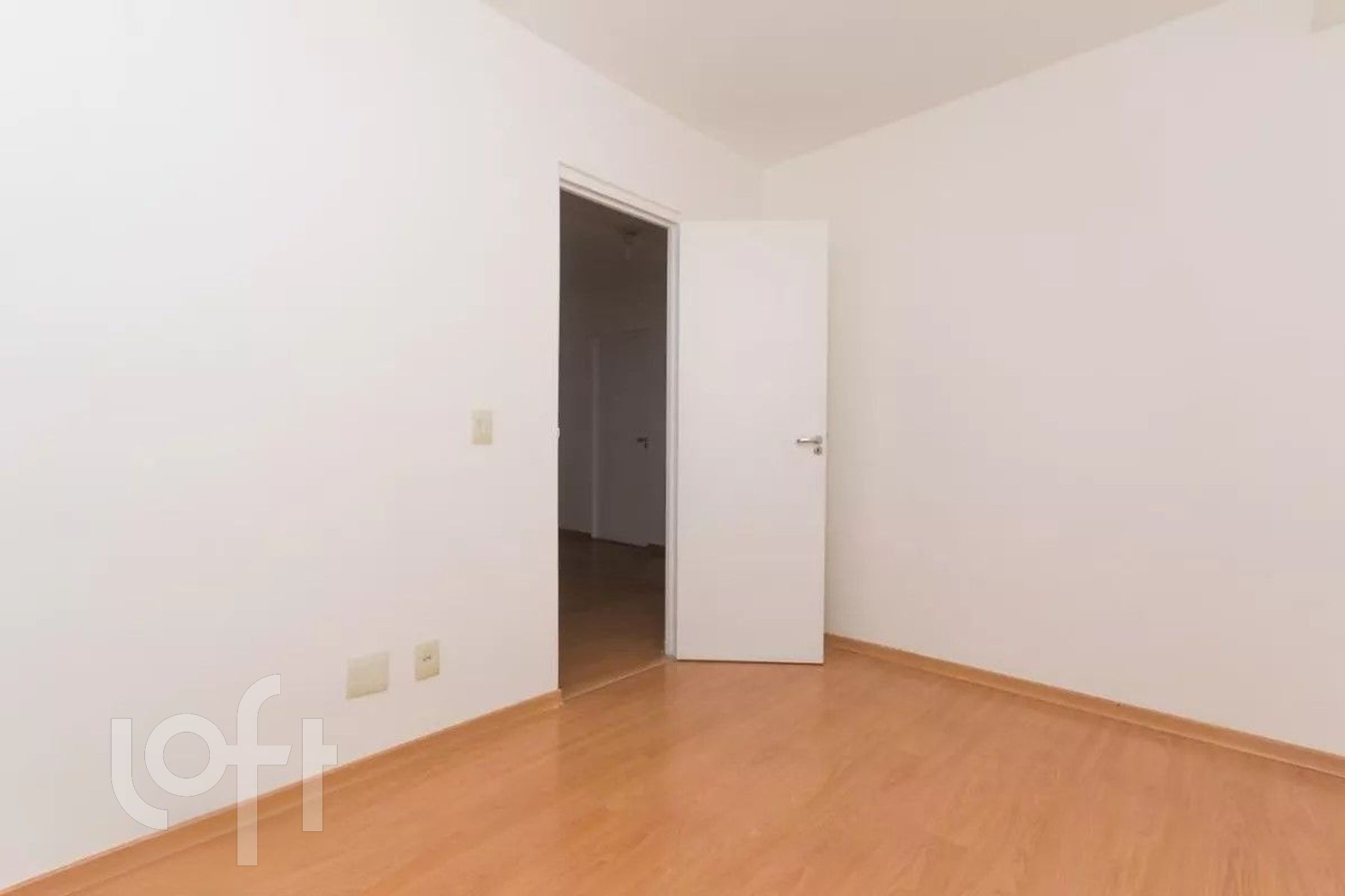 Apartamento à venda com 1 quarto, 38m² - Foto 11