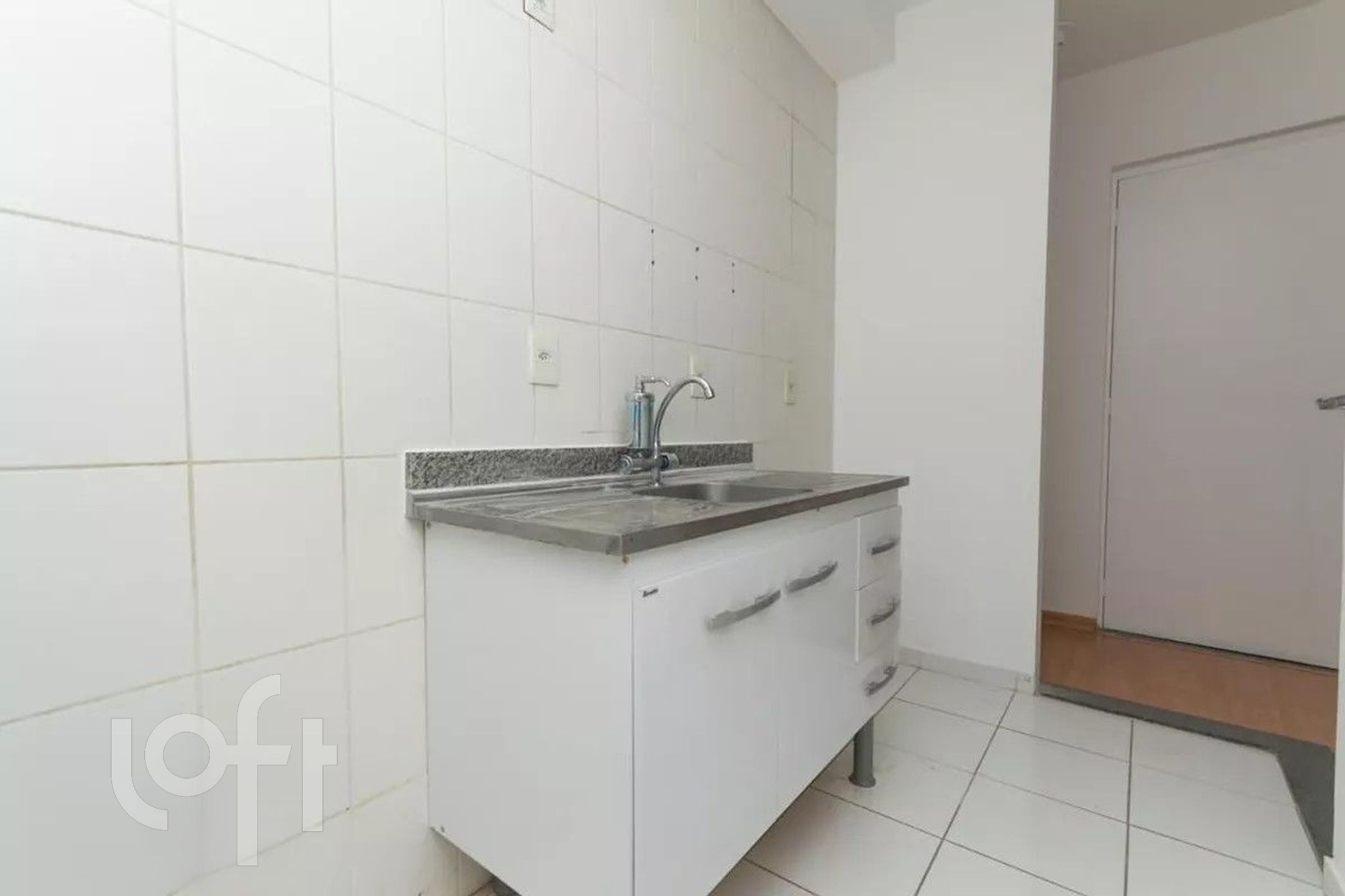 Apartamento à venda com 1 quarto, 38m² - Foto 8