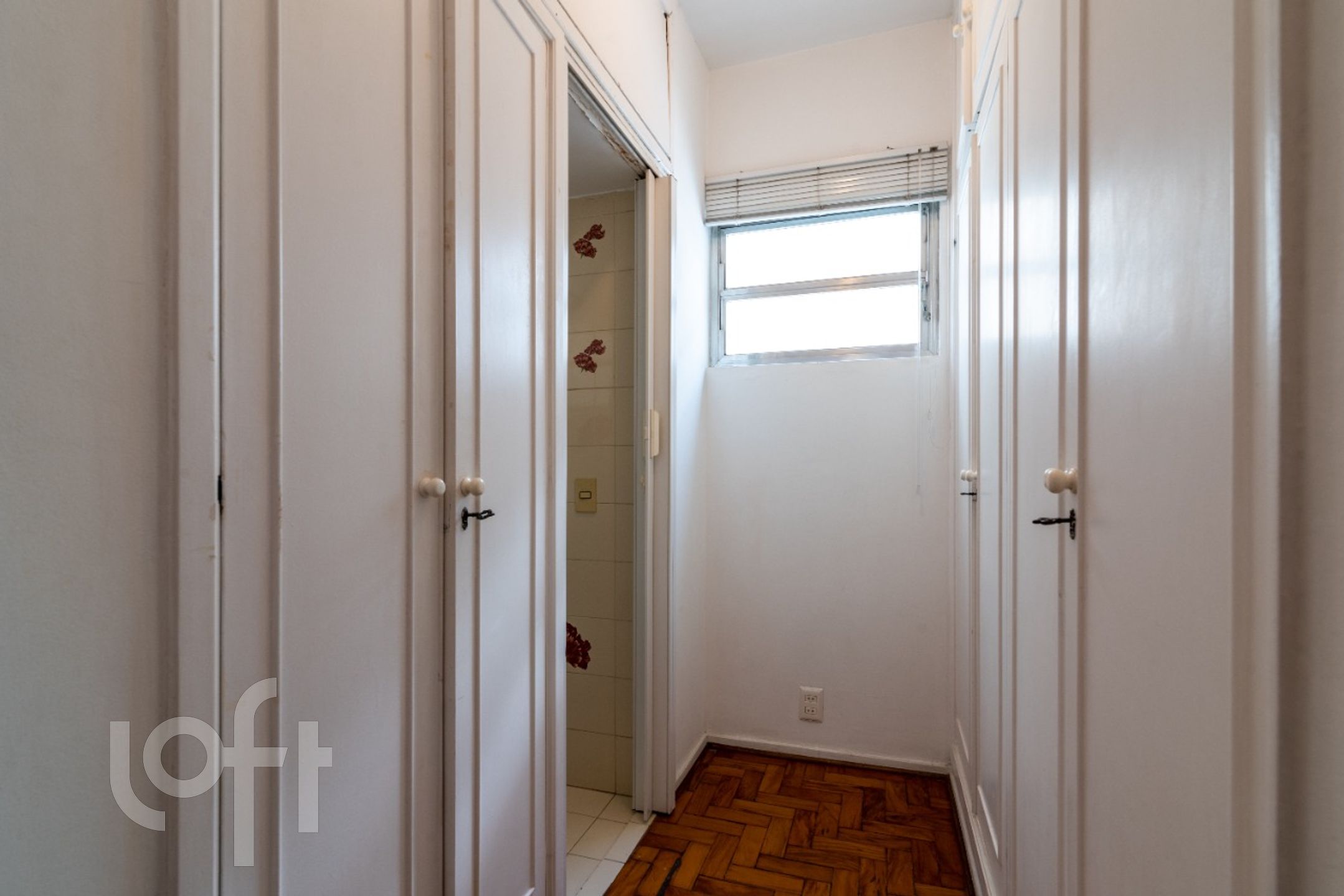 Apartamento à venda com 3 quartos, 189m² - Foto 18