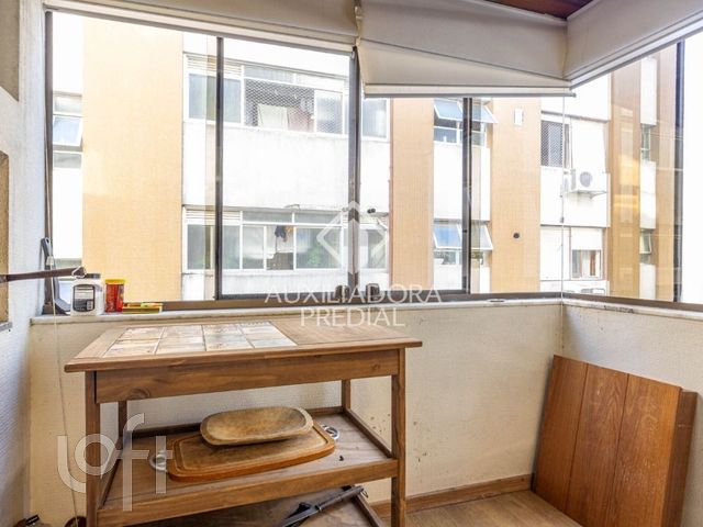 Apartamento com 50m², 1 dormitório, 2 vagas, Três Figueiras em Porto Alegre