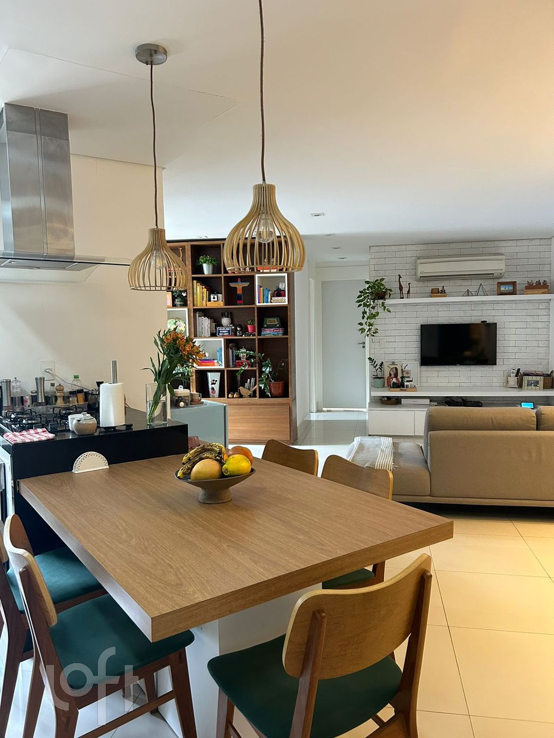 Apartamento à venda com 2 quartos, 76m² - Foto 2