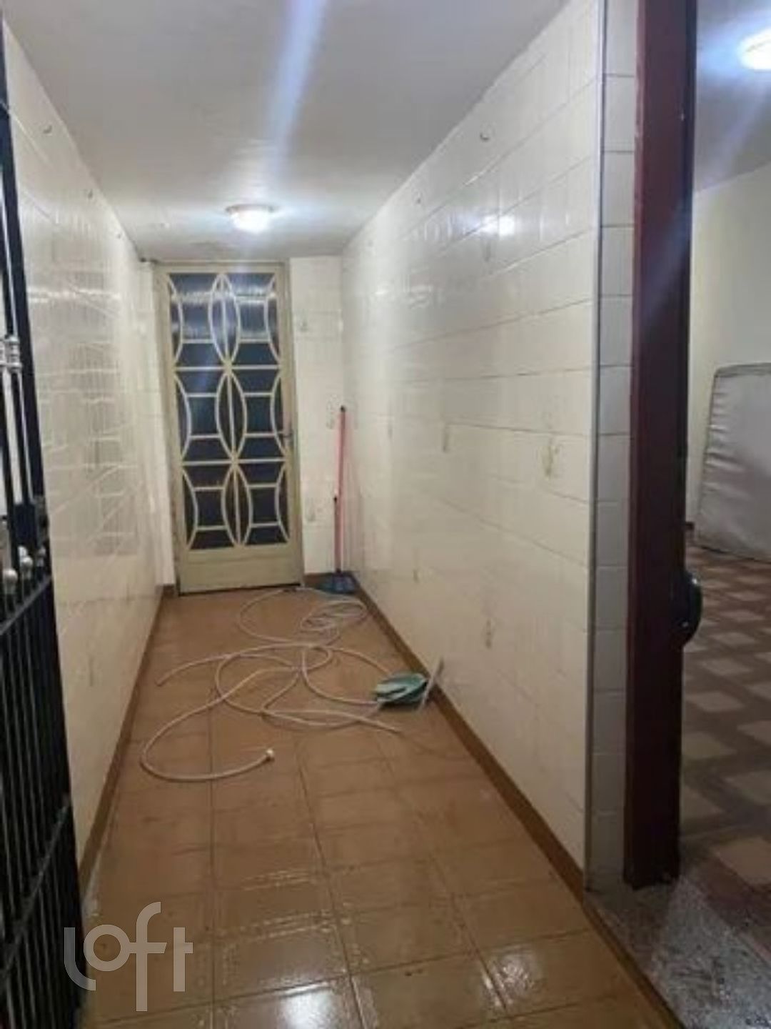 Casa à venda com 2 quartos, 250m² - Foto 6