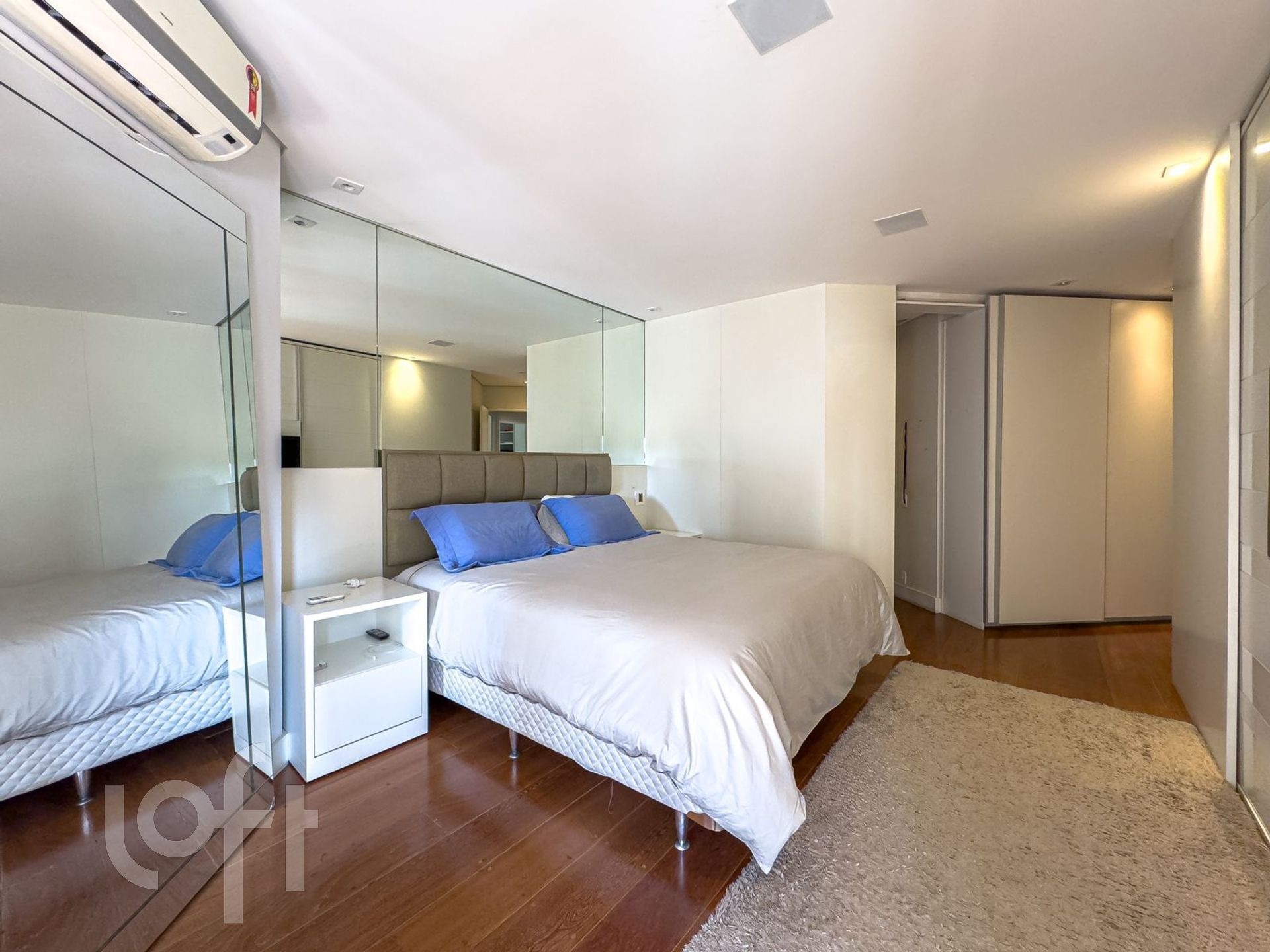 Apartamento à venda com 4 quartos, 202m² - Foto 15