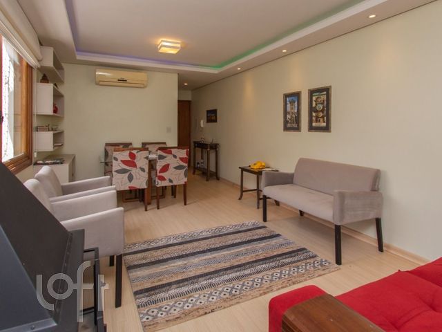 Apartamento com 66m², 2 dormitórios, 1 suíte, 1 vaga, Rio Branco em Porto Alegre