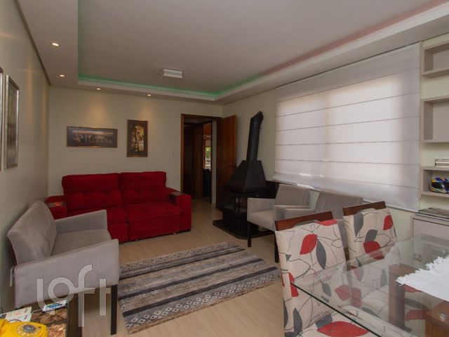 Apartamento com 66m², 2 dormitórios, 1 suíte, 1 vaga, Rio Branco em Porto Alegre