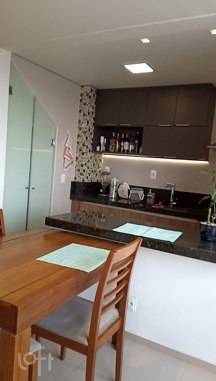 Apartamento à venda com 2 quartos, 141m² - Foto 2