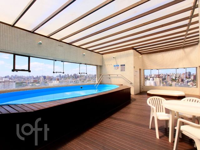 Apartamento com 83m², 3 dormitórios, 1 suíte, 2 vagas, Santana em Porto Alegre