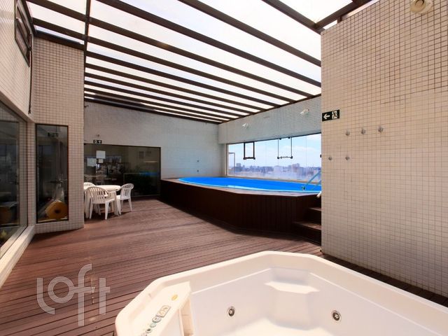 Apartamento com 83m², 3 dormitórios, 1 suíte, 2 vagas, Santana em Porto Alegre