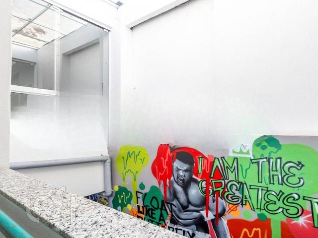 Casa com 230m², 3 dormitórios, 1 suíte, 4 vagas, Petrópolis em Porto Alegre