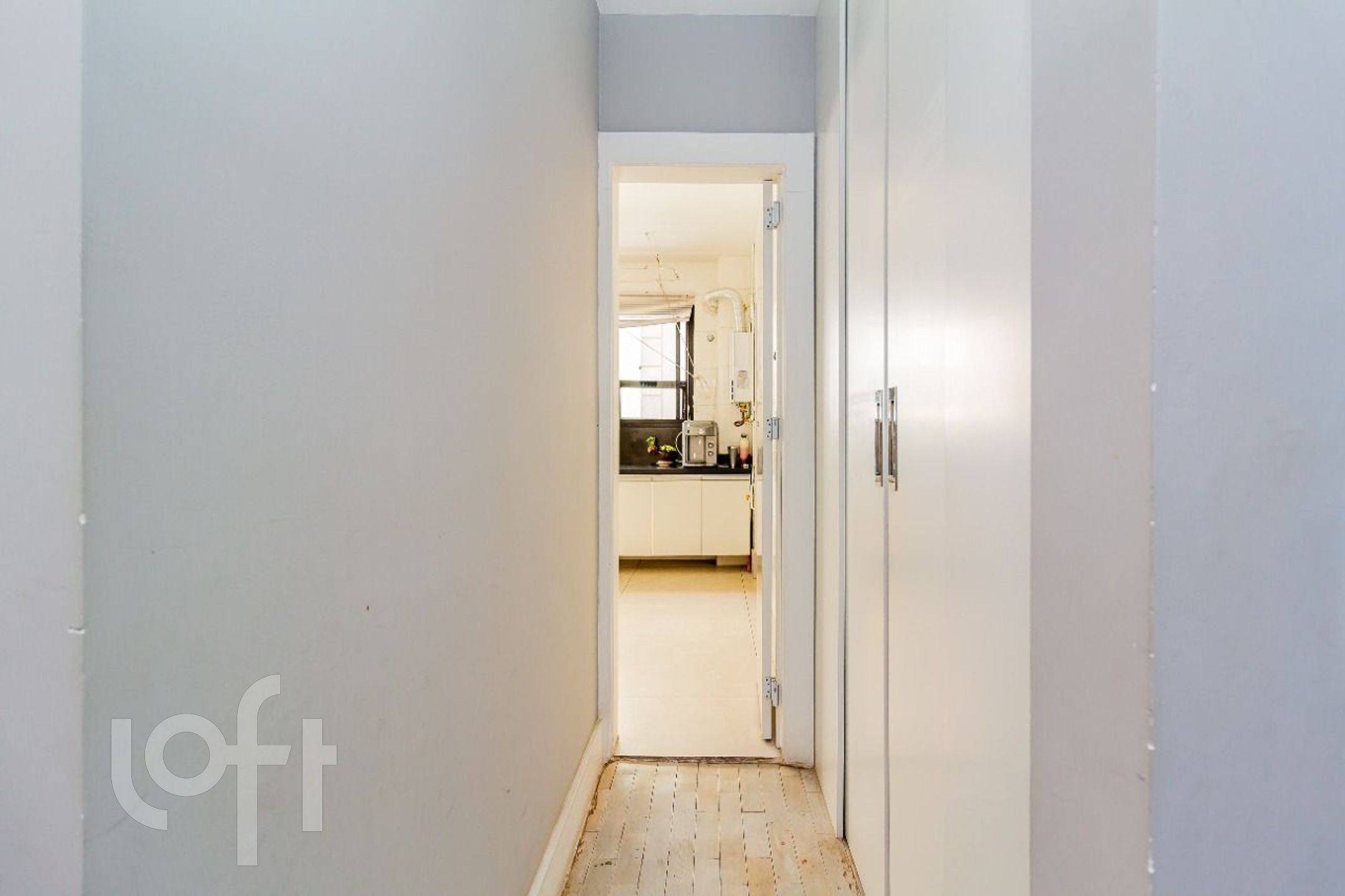 Apartamento à venda com 4 quartos, 220m² - Foto 47