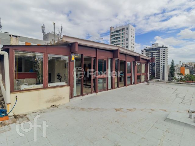 Apartamento com 152m², 3 dormitórios, 1 suíte, 2 vagas, Petrópolis em Porto Alegre