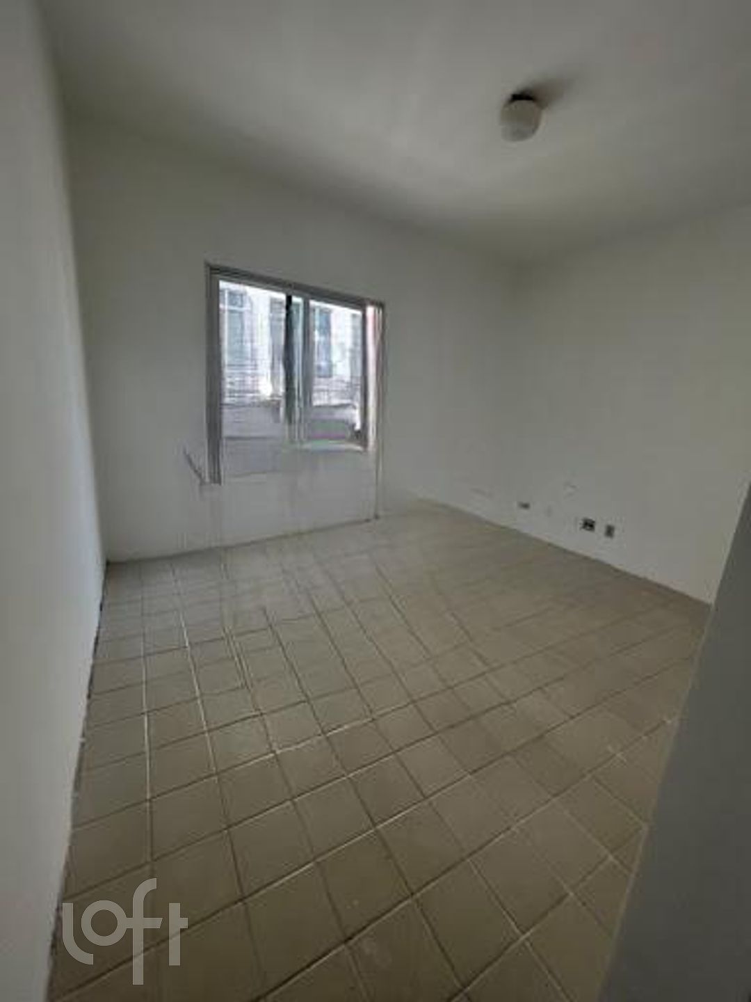 Apartamento à venda com 4 quartos, 190m² - Foto 2