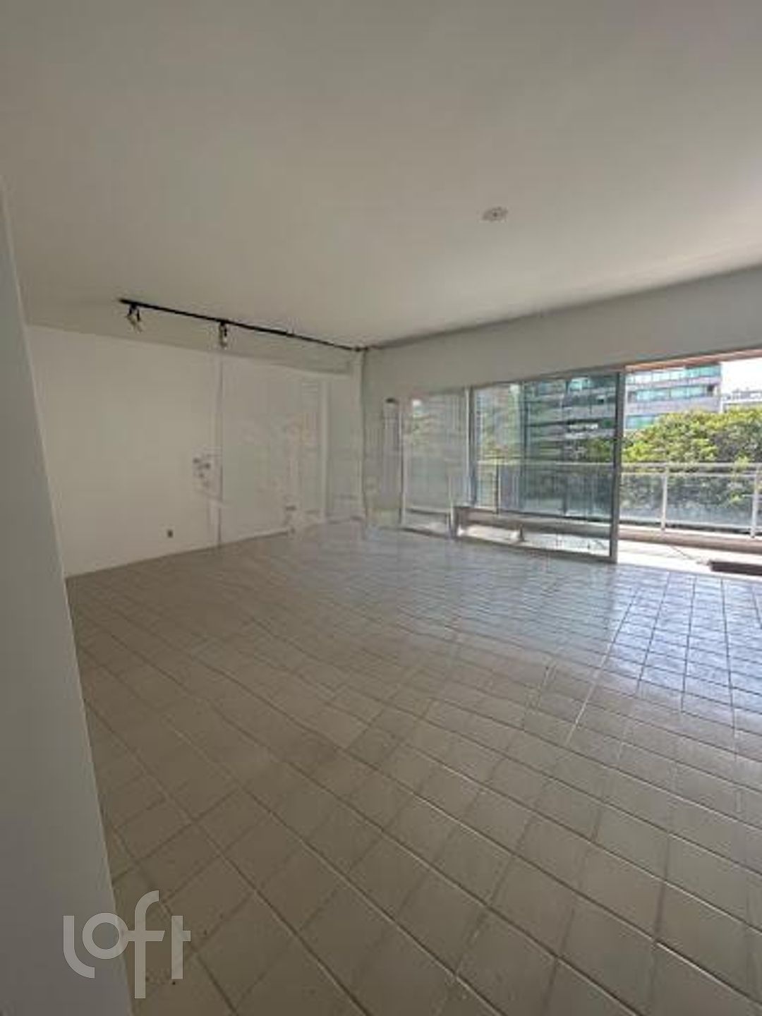 Apartamento à venda com 4 quartos, 190m² - Foto 18