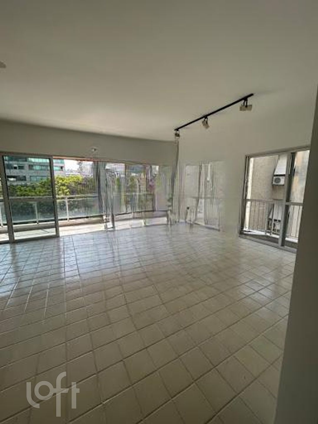 Apartamento à venda com 4 quartos, 190m² - Foto 16