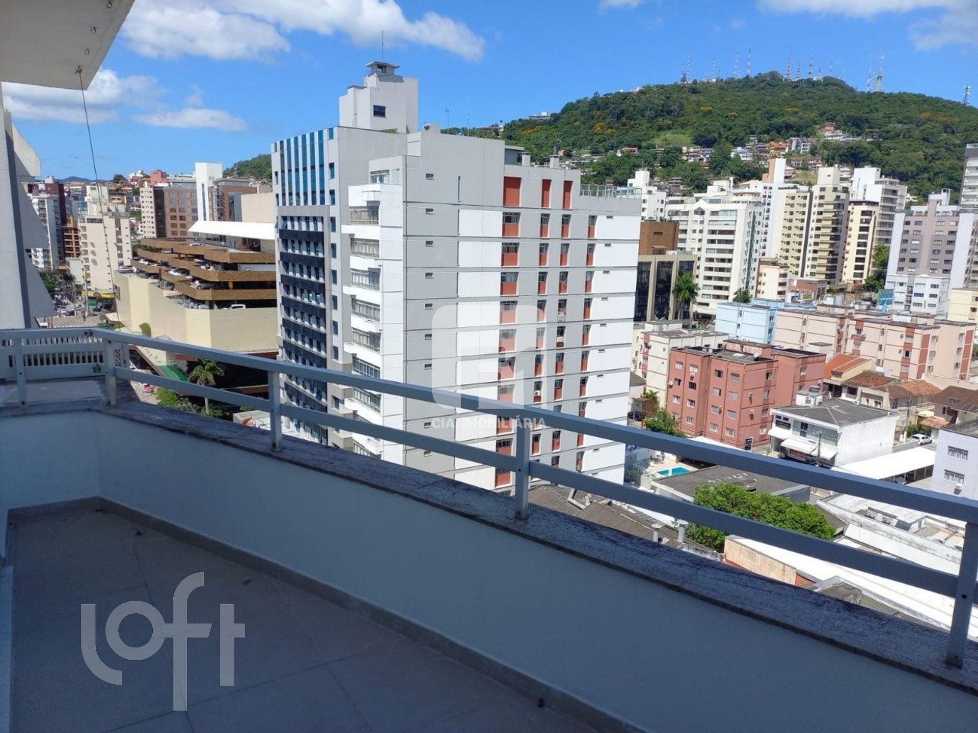 Apartamentos com 119m², 3 quartos, 1 suíte, 1 garagem, no bairro Centro em Florianópolis