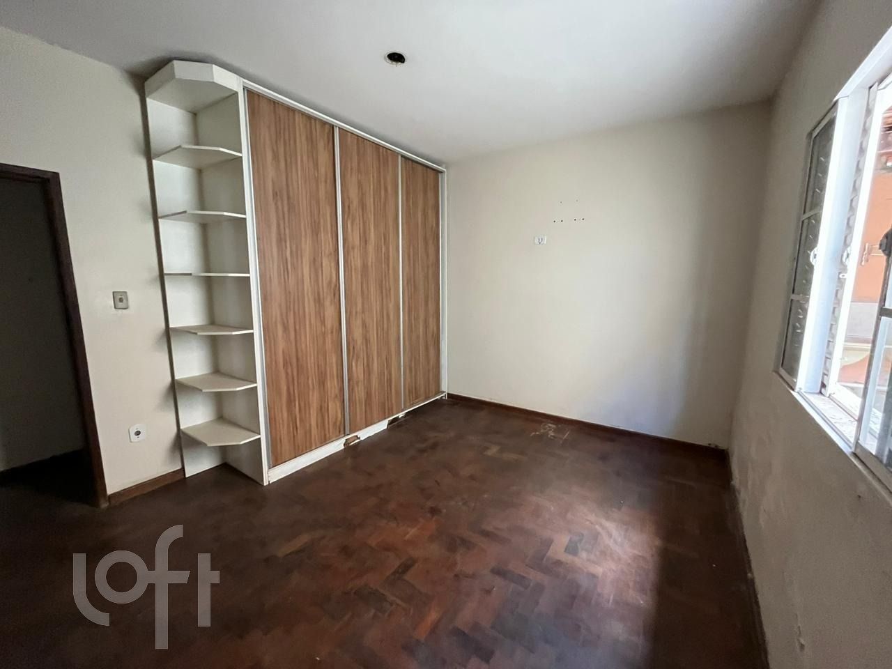 Casa à venda com 3 quartos, 286m² - Foto 7