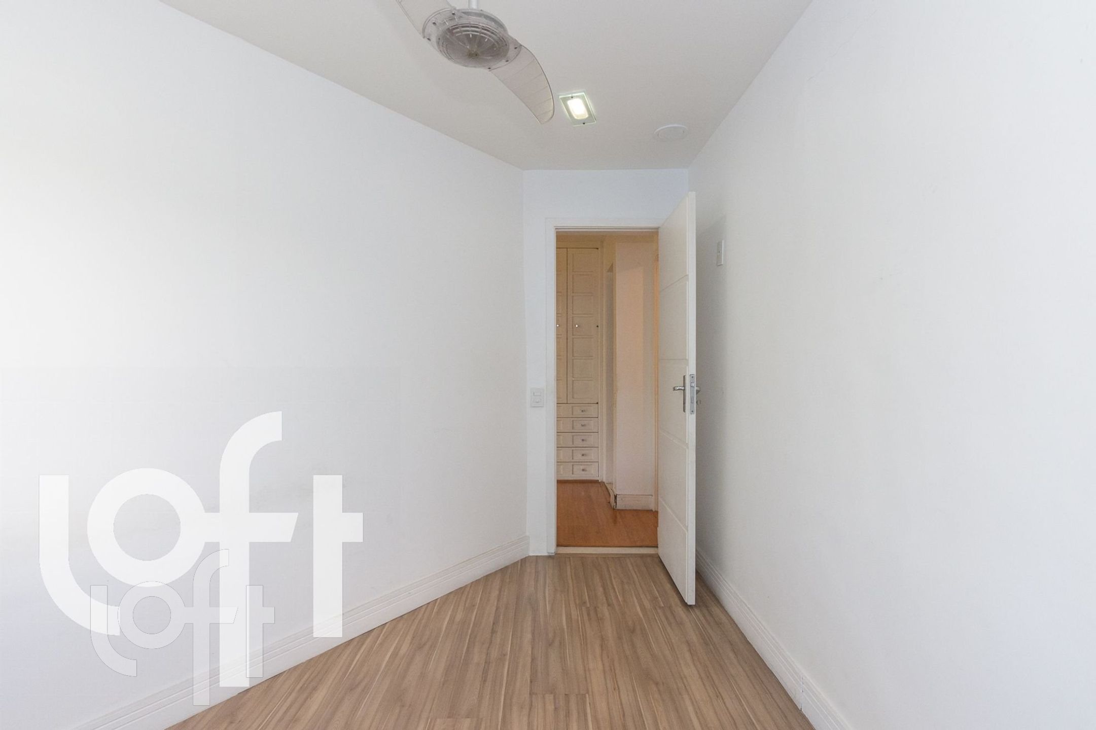 Apartamento à venda com 3 quartos, 200m² - Foto 6