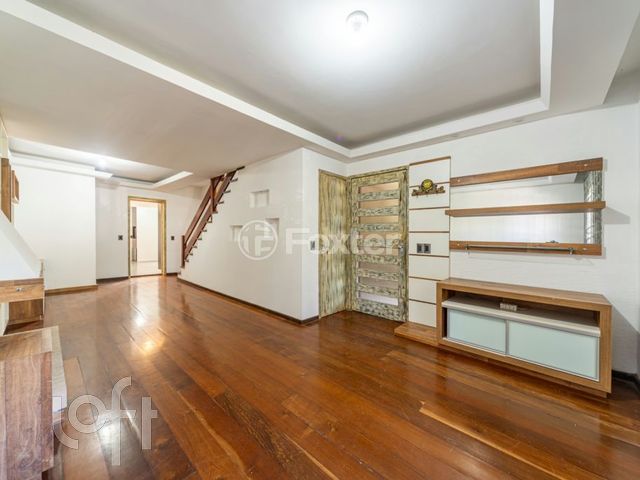 Casa em Condomínio com 179m², 4 dormitórios, 1 suíte, 2 vagas, Três Figueiras em Porto Alegre