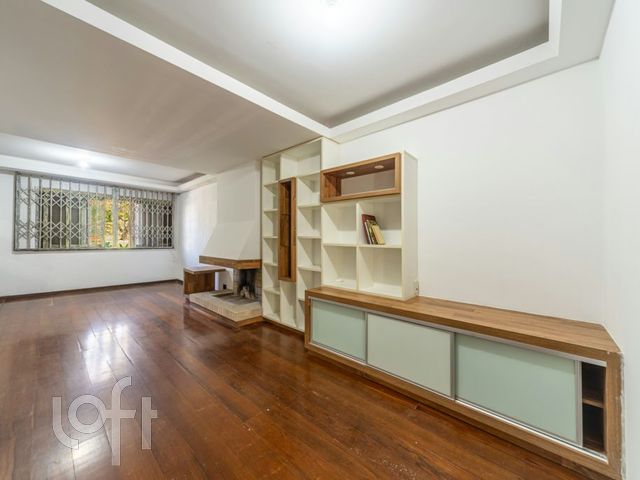 Casa em Condomínio com 179m², 4 dormitórios, 1 suíte, 2 vagas, Três Figueiras em Porto Alegre