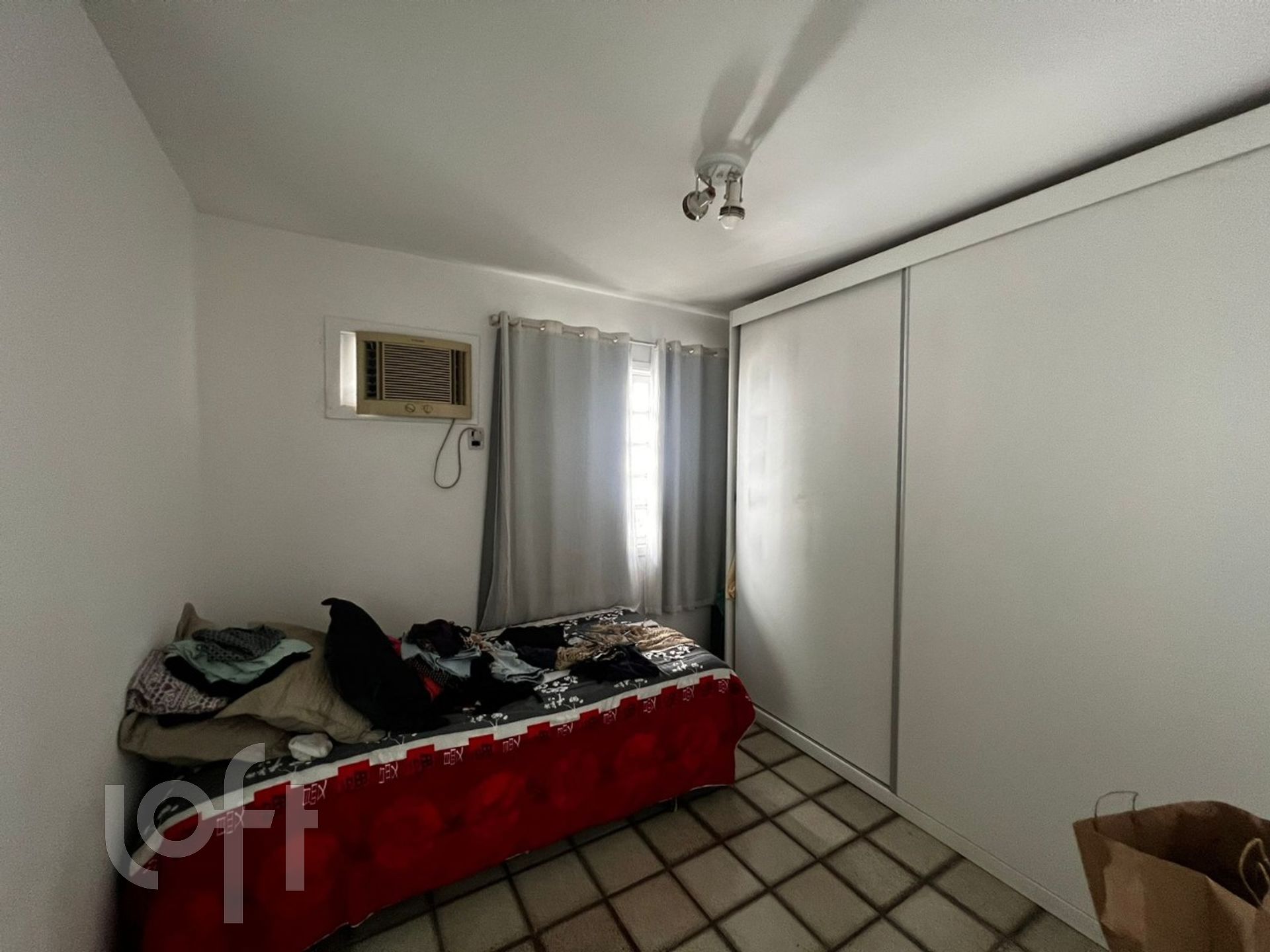 Casa à venda com 4 quartos, 320m² - Foto 28