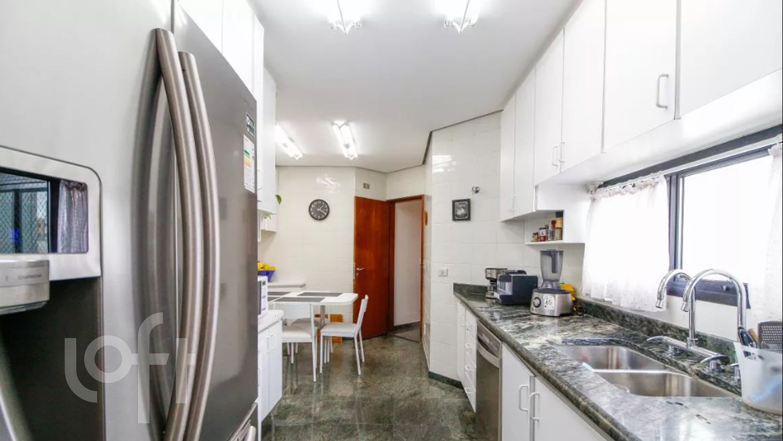 Apartamento à venda com 4 quartos, 151m² - Foto 18