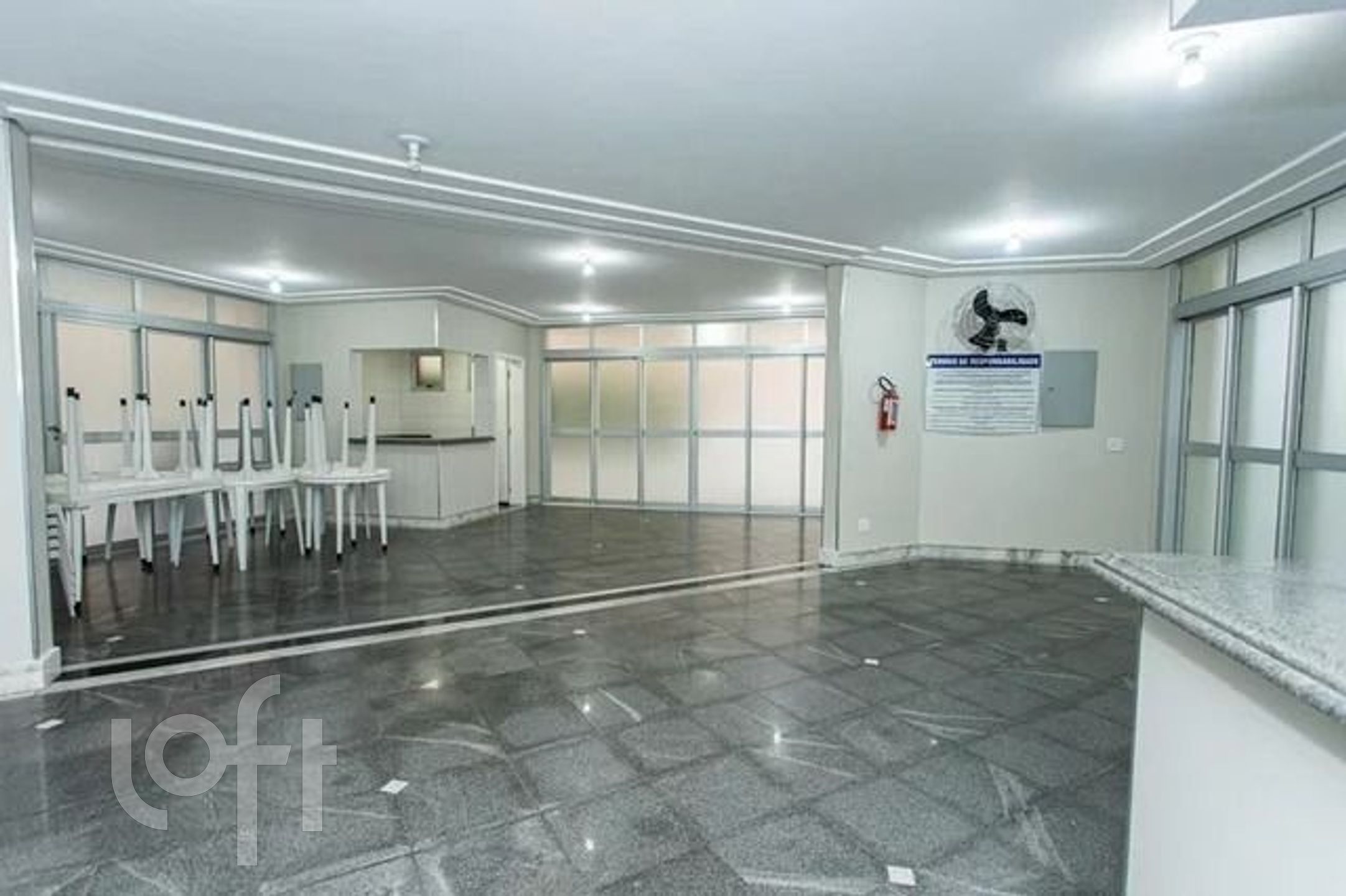 Apartamento à venda com 3 quartos, 64m² - Foto 12