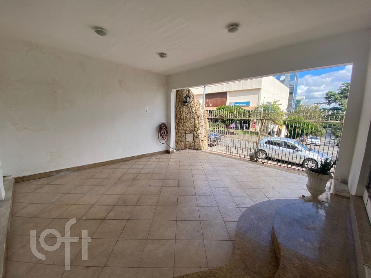 Casa à venda com 4 quartos, 380m² - Foto 4