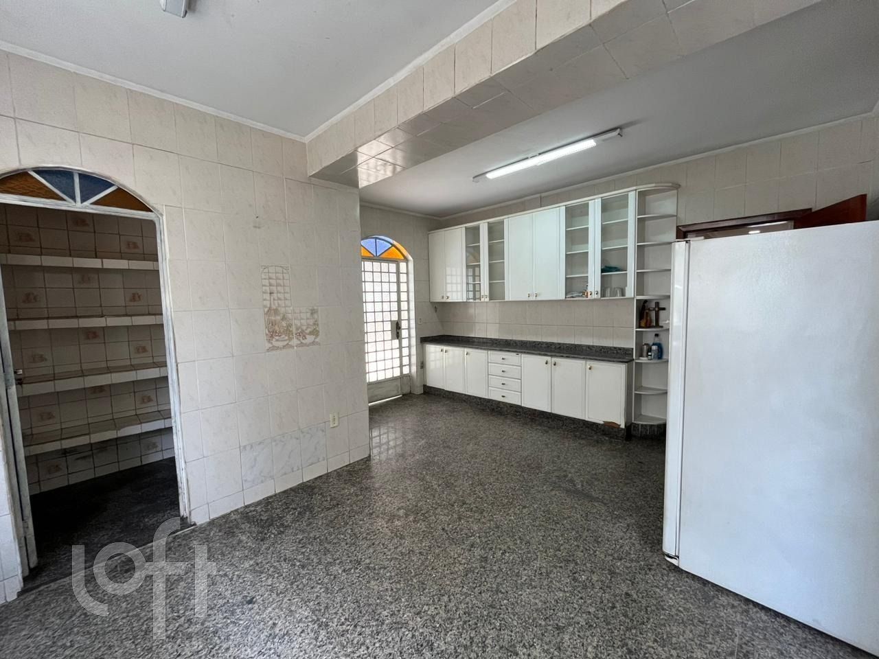 Casa à venda com 4 quartos, 380m² - Foto 11