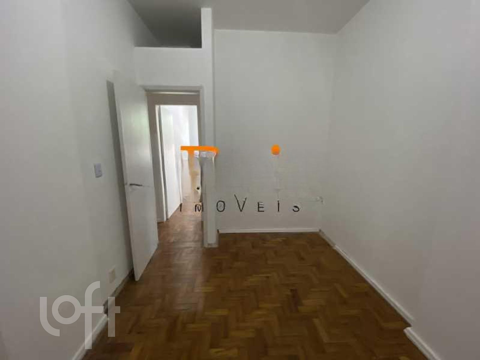 Apartamento à venda com 2 quartos, 70m² - Foto 17