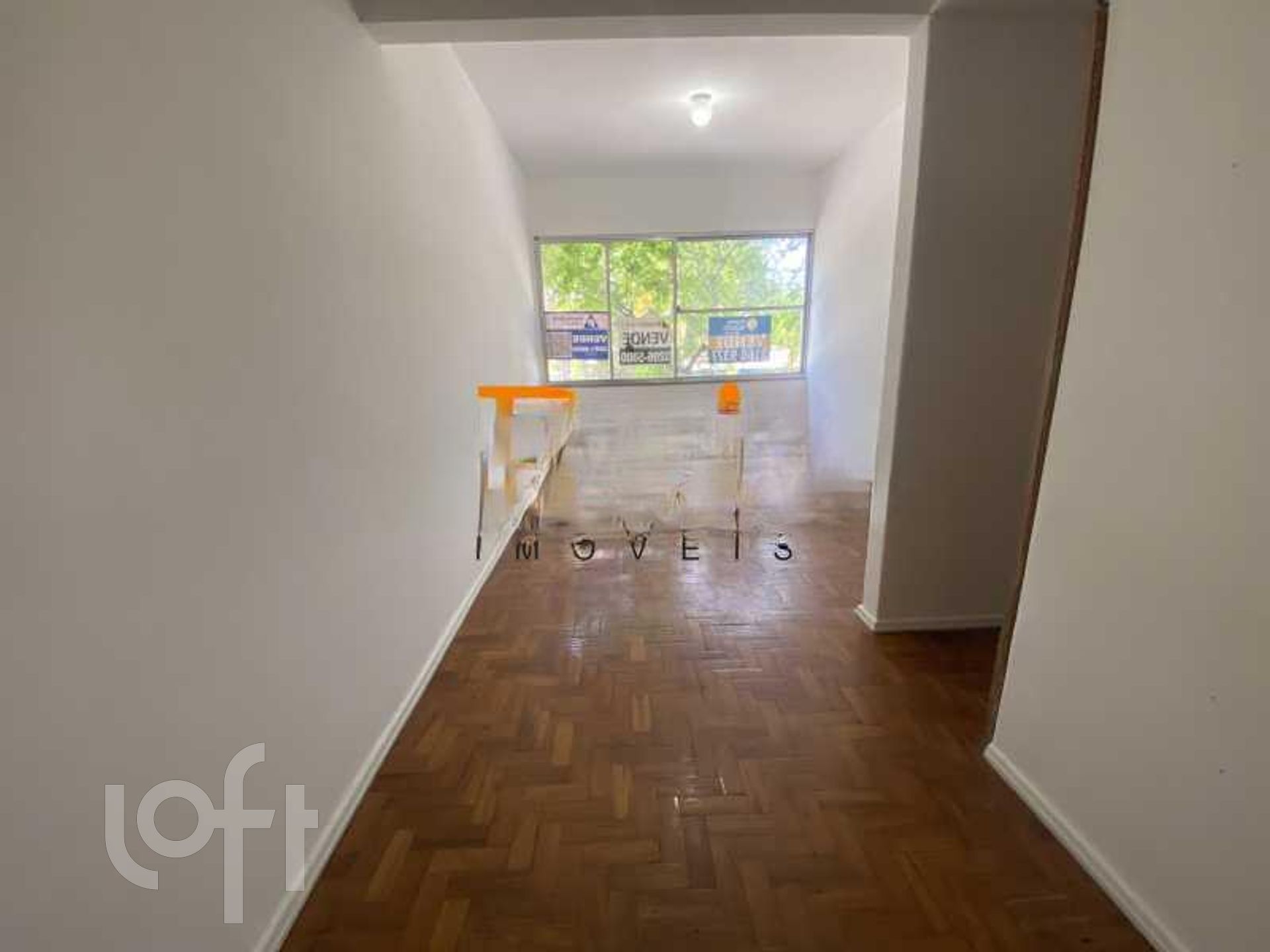 Apartamento à venda com 2 quartos, 70m² - Foto 1