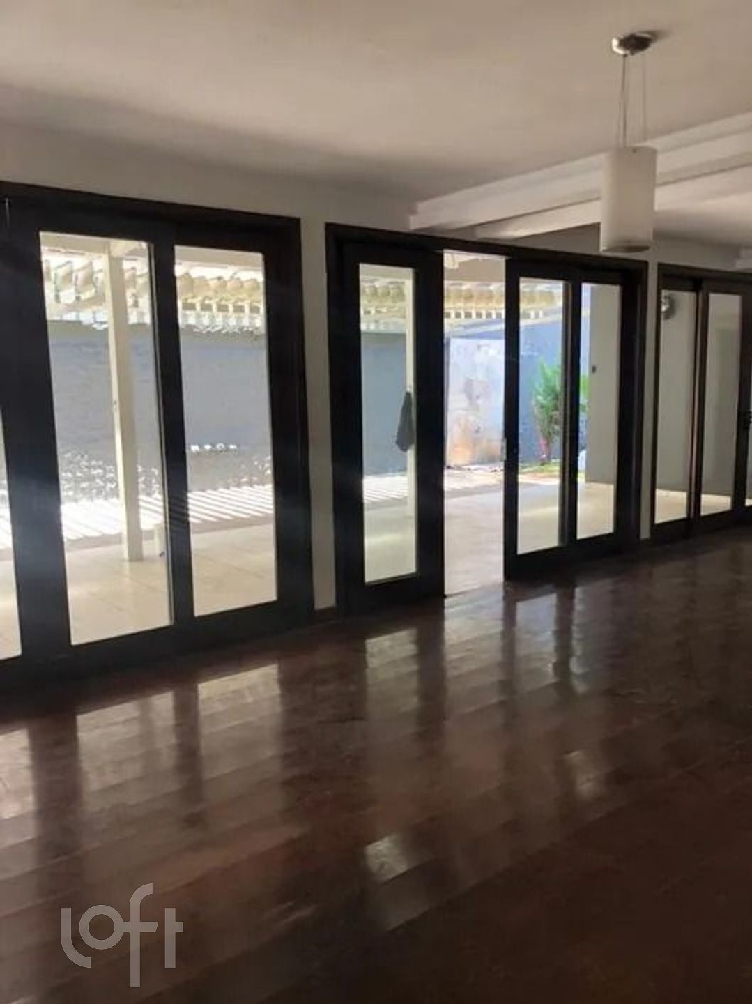 Casa à venda com 4 quartos, 450m² - Foto 1