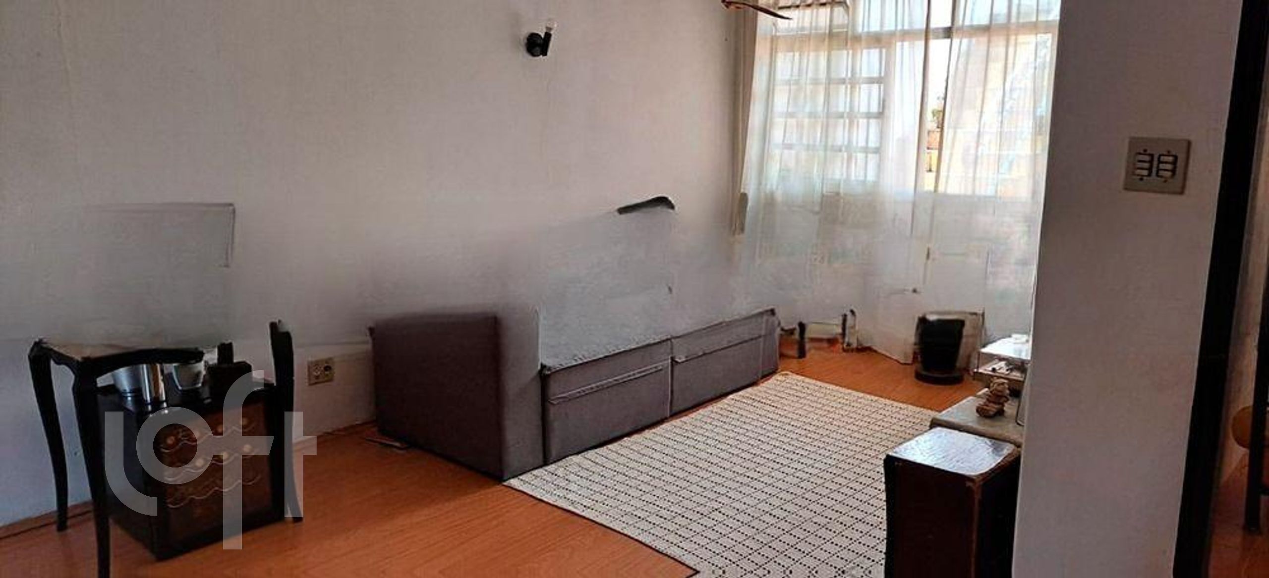 Casa à venda com 2 quartos, 108m² - Foto 1