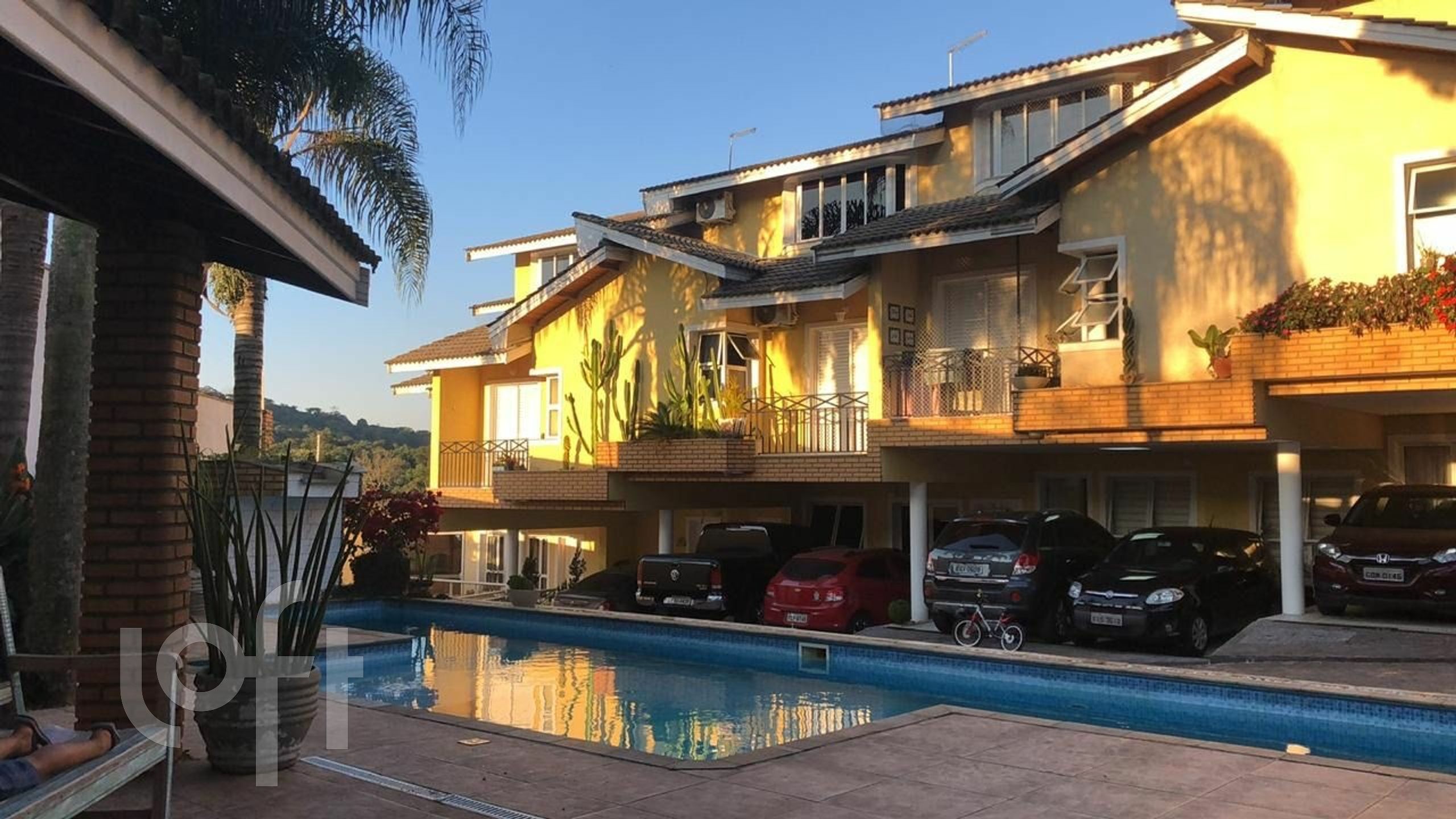 Casa de Condomínio à venda com 3 quartos, 250m² - Foto 18