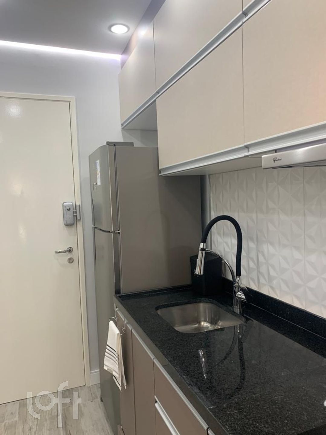 Apartamento à venda com 1 quarto, 31m² - Foto 18