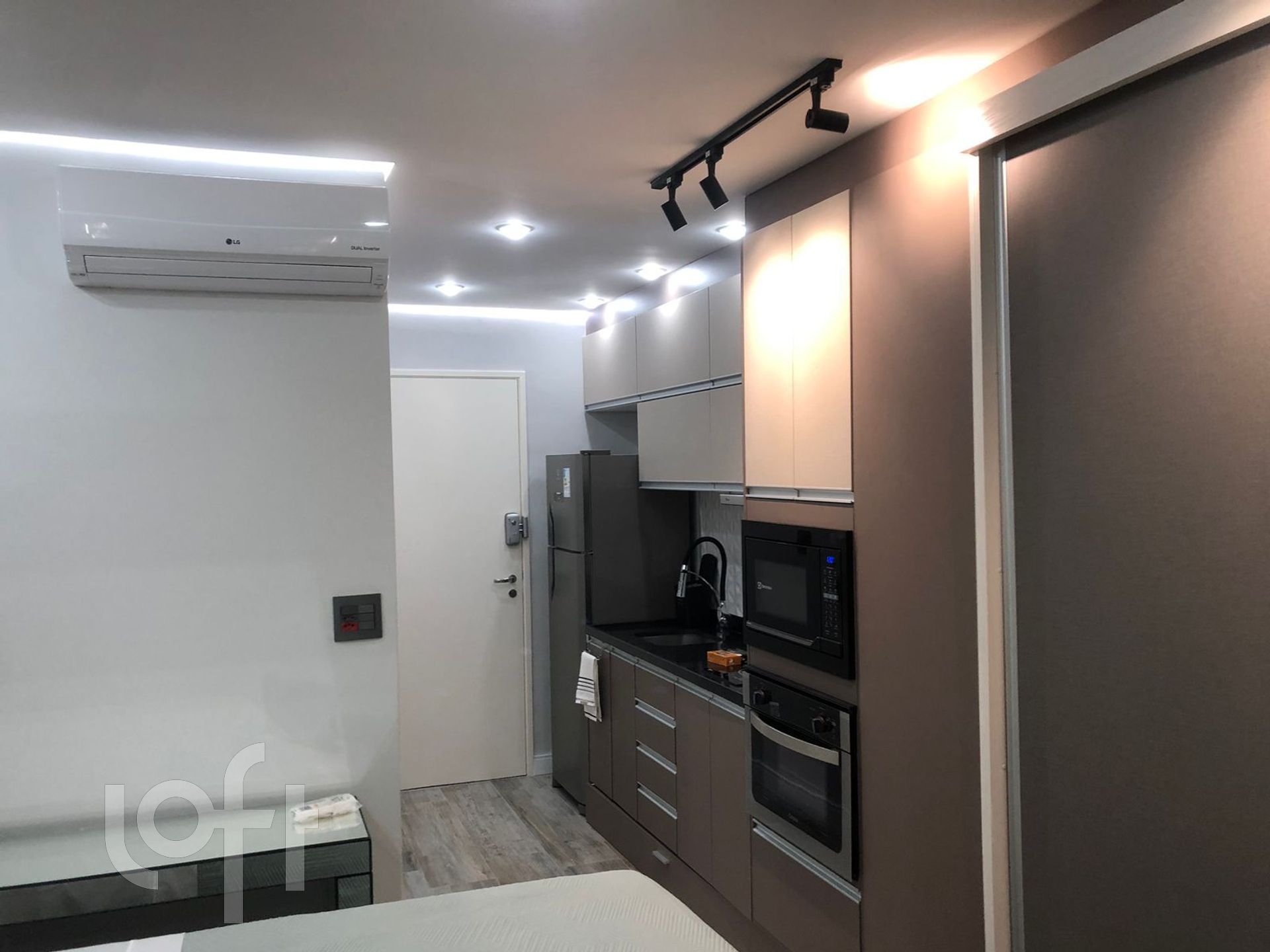 Apartamento à venda com 1 quarto, 31m² - Foto 13