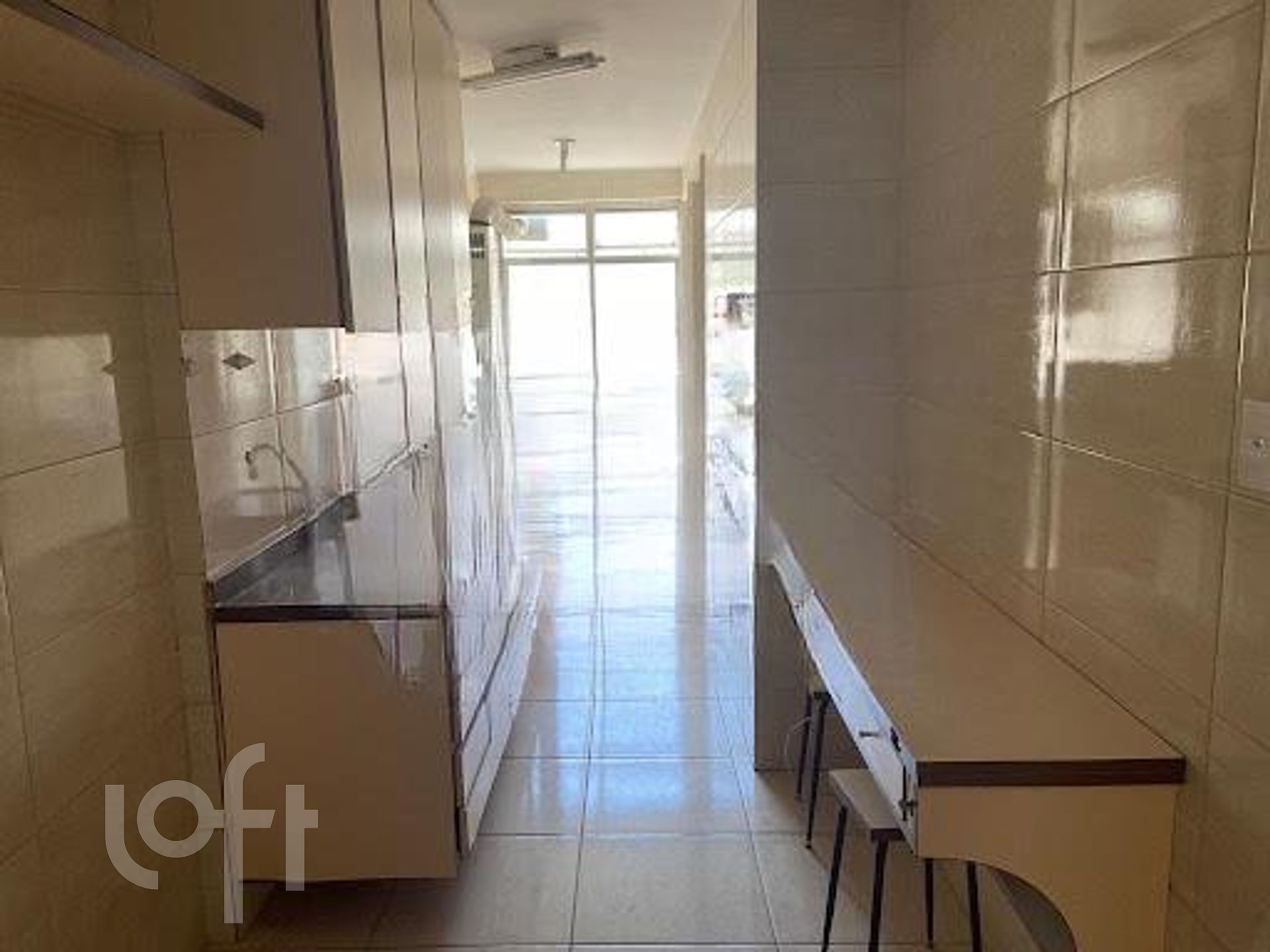 Apartamento à venda com 2 quartos, 76m² - Foto 27