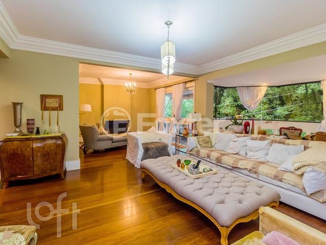 Apartamento com 458m², 3 dormitórios, 1 suíte, 3 vagas, Bela Vista em Porto Alegre