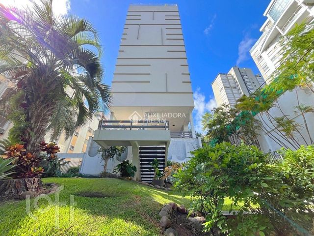 Apartamento com 122m², 3 dormitórios, 1 suíte, 1 vaga, Bela Vista em Porto Alegre