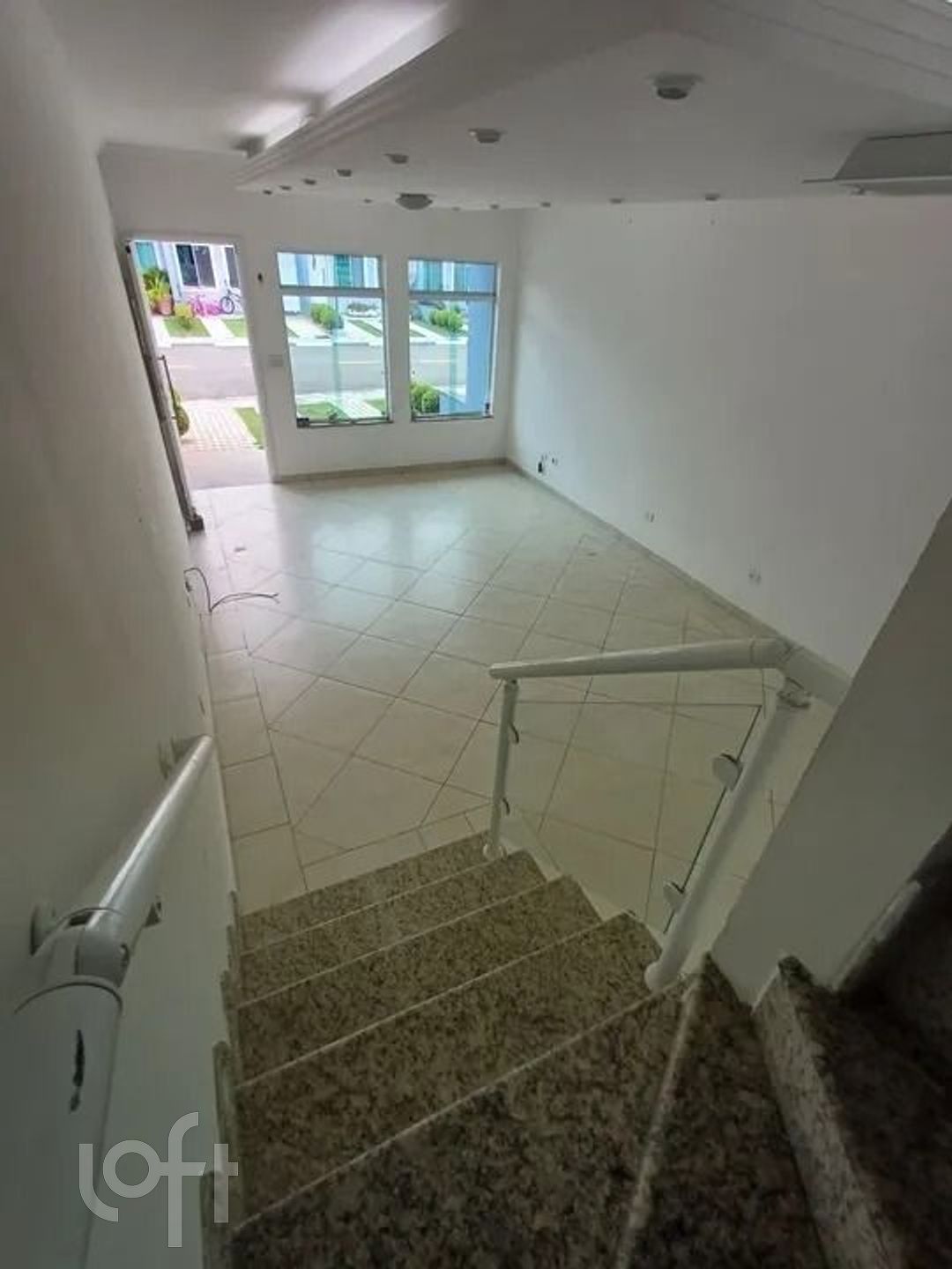 Casa de Condomínio à venda com 3 quartos, 110m² - Foto 2