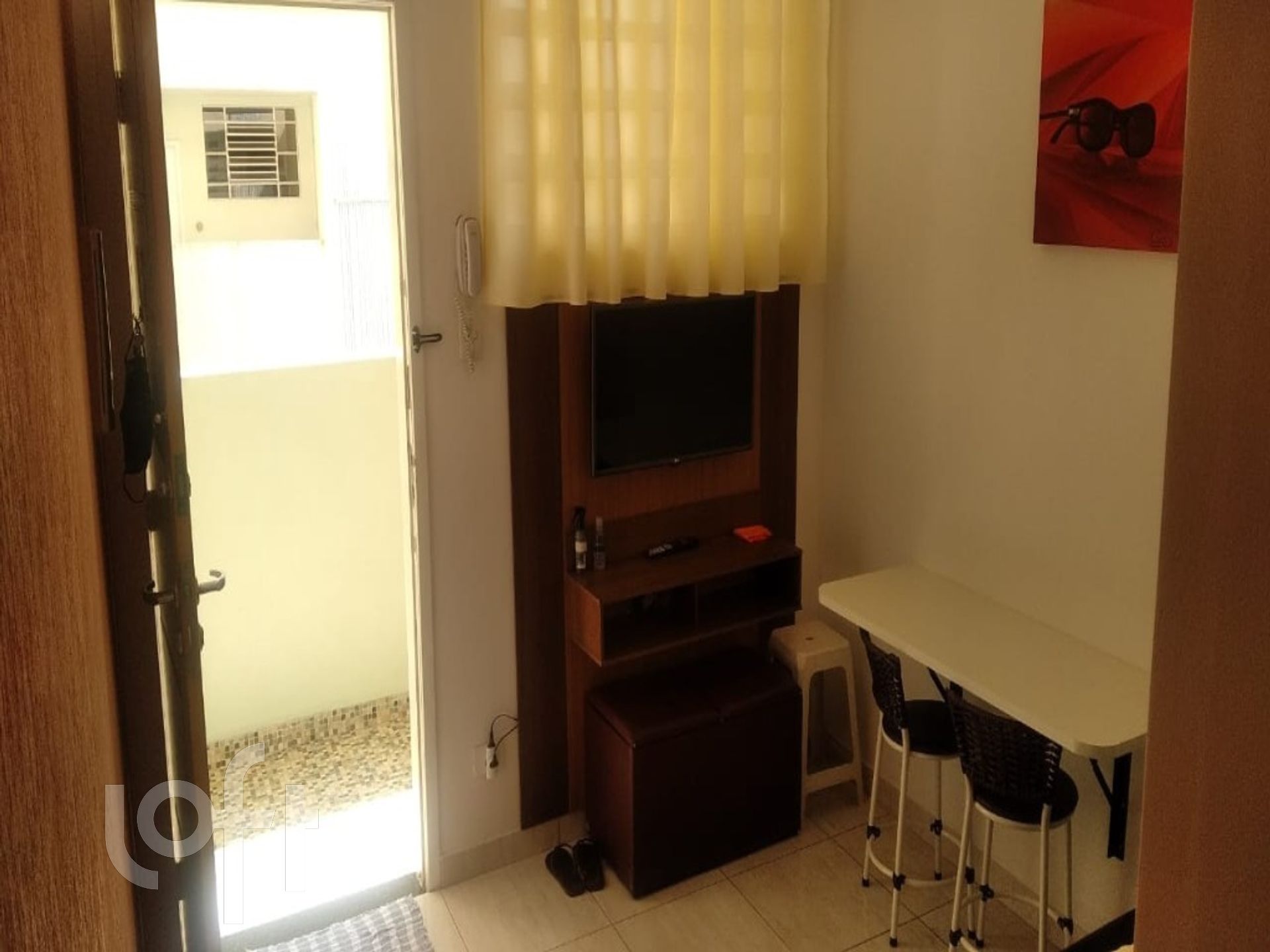 Apartamento à venda com 1 quarto, 40m² - Foto 2