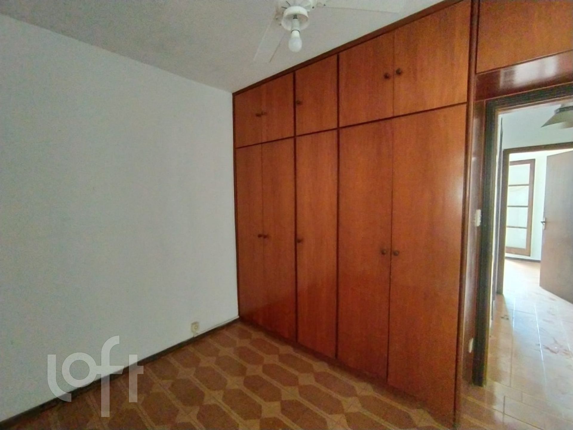 Casa à venda com 2 quartos, 120m² - Foto 17