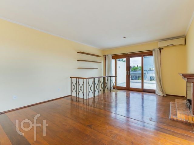 Apartamento com 243m², 3 dormitórios, 1 suíte, 2 vagas, Higienópolis em Porto Alegre