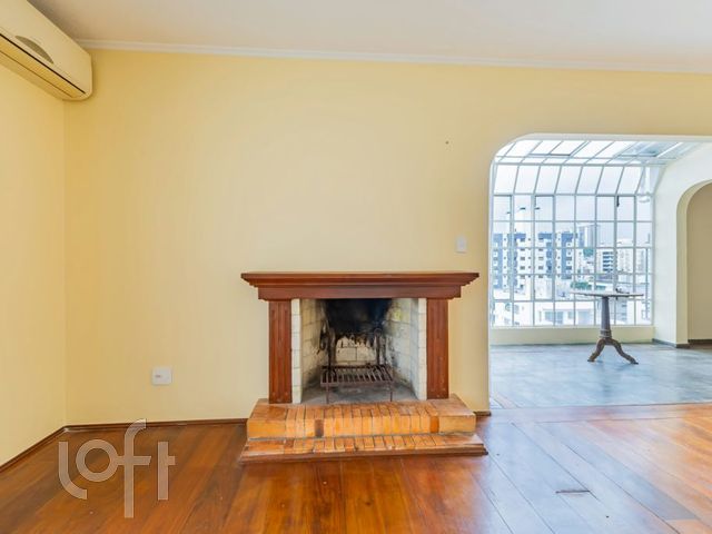 Apartamento com 243m², 3 dormitórios, 1 suíte, 2 vagas, Higienópolis em Porto Alegre