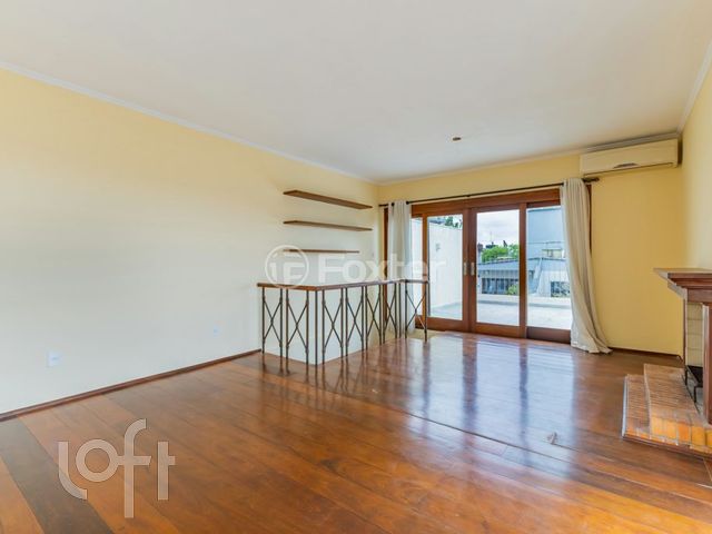 Apartamento com 243m², 3 dormitórios, 1 suíte, 2 vagas, Higienópolis em Porto Alegre