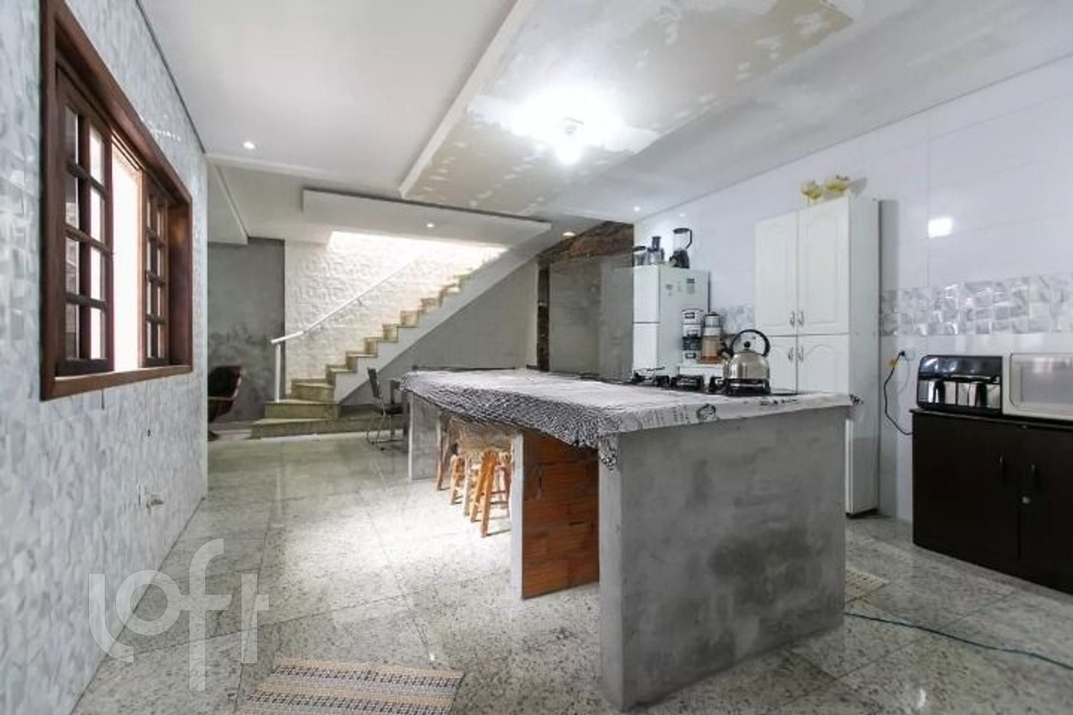 Casa à venda com 3 quartos, 420m² - Foto 4